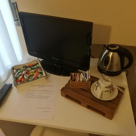 Locanda Della Pieve Tizzano Val Parma Экстерьер фото